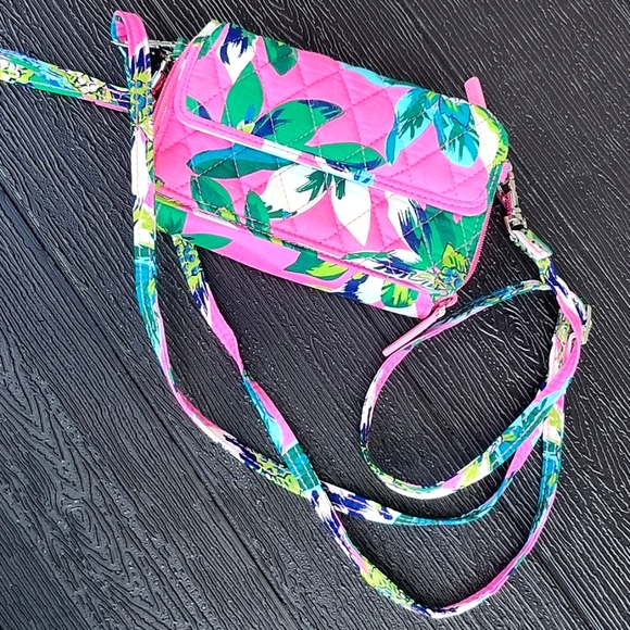 Vera Bradley Handbags - Vera Bradley crossbody wallet NWOT